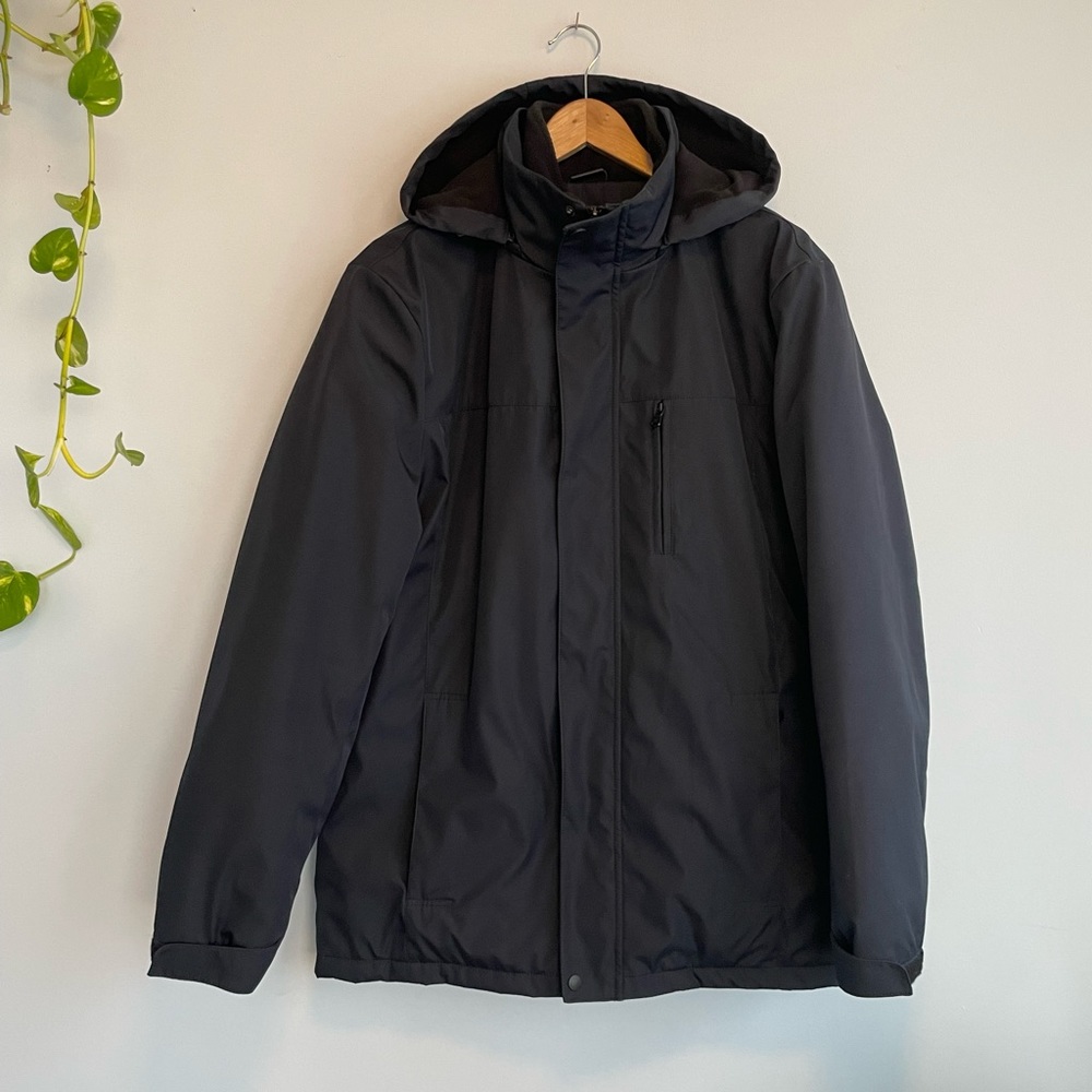 Men’s lightweight waterproof coat